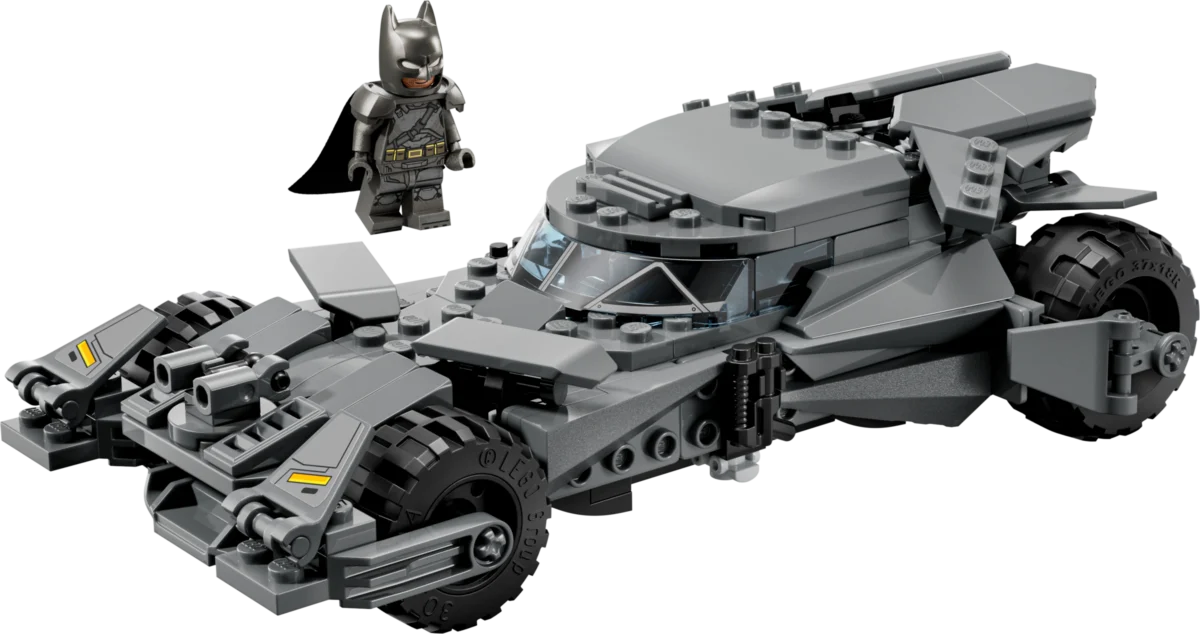 LEGO 76331 Batman v Superman Batmobile