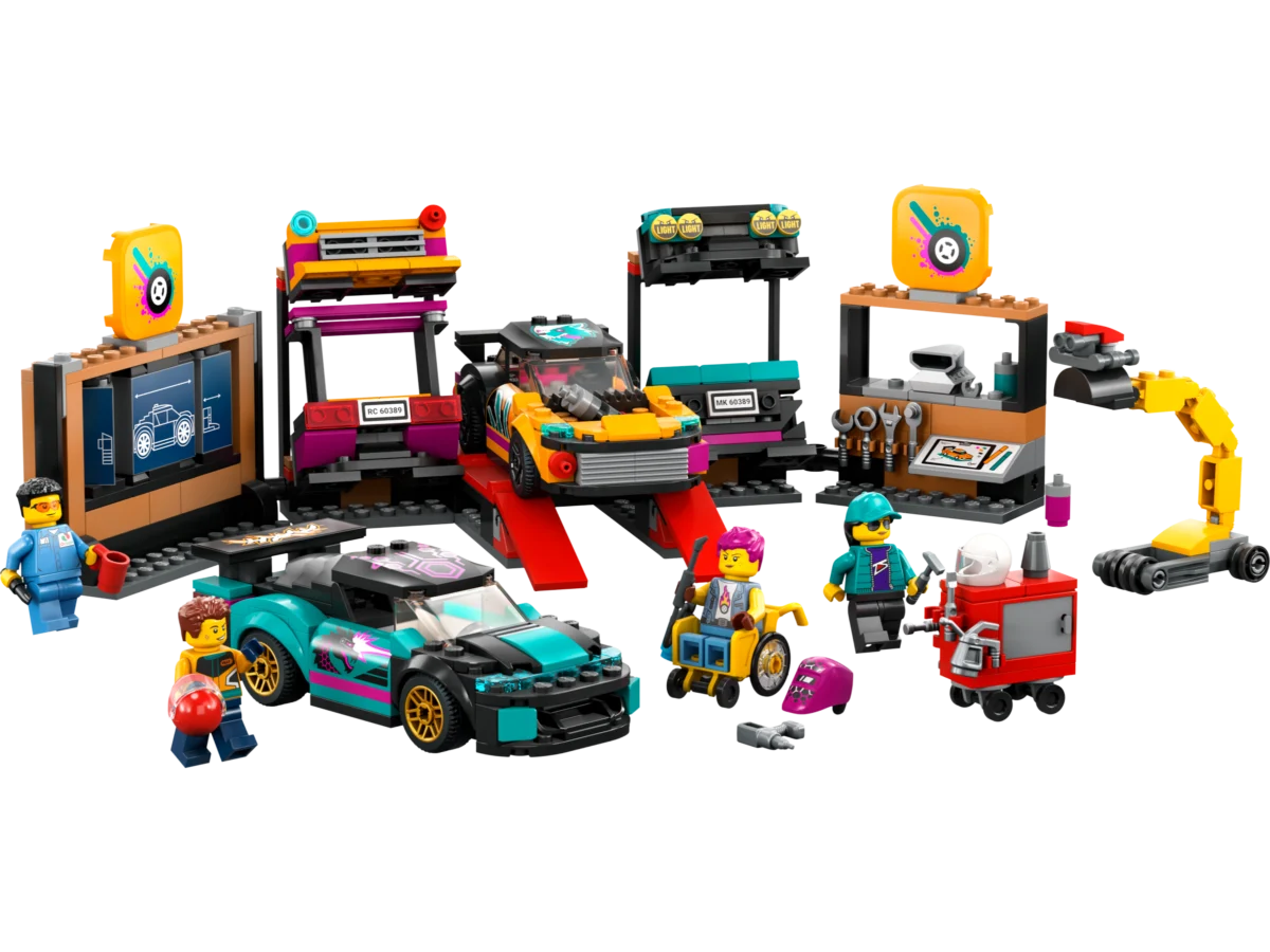 LEGO 60389 Custom Car Garage