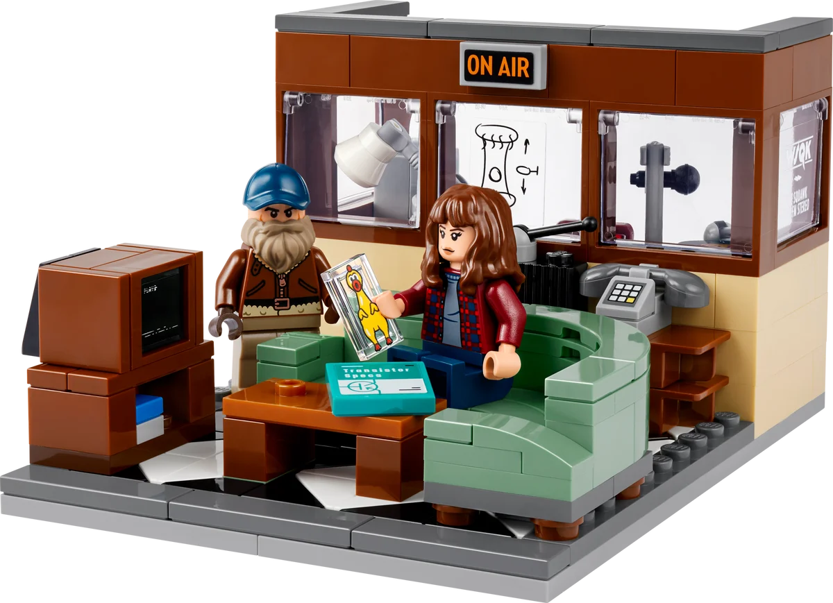 LEGO 40891 Stranger Things: WSQK Radio Station