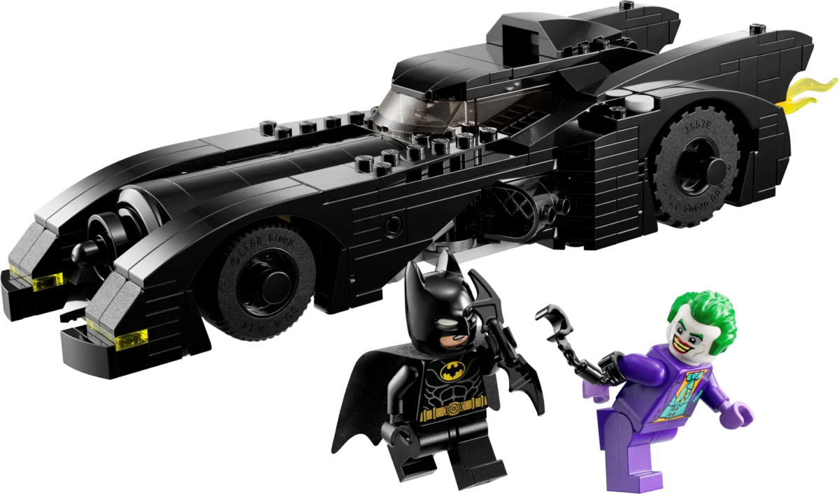 LEGO 76224 Batmobile: Batman vs. The Joker Chase