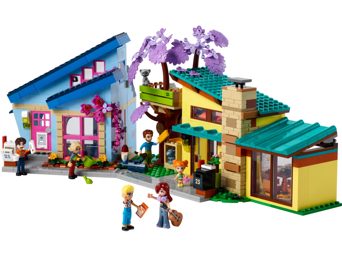 LEGO 42620 Olly’s and Paisley’s Family Homes