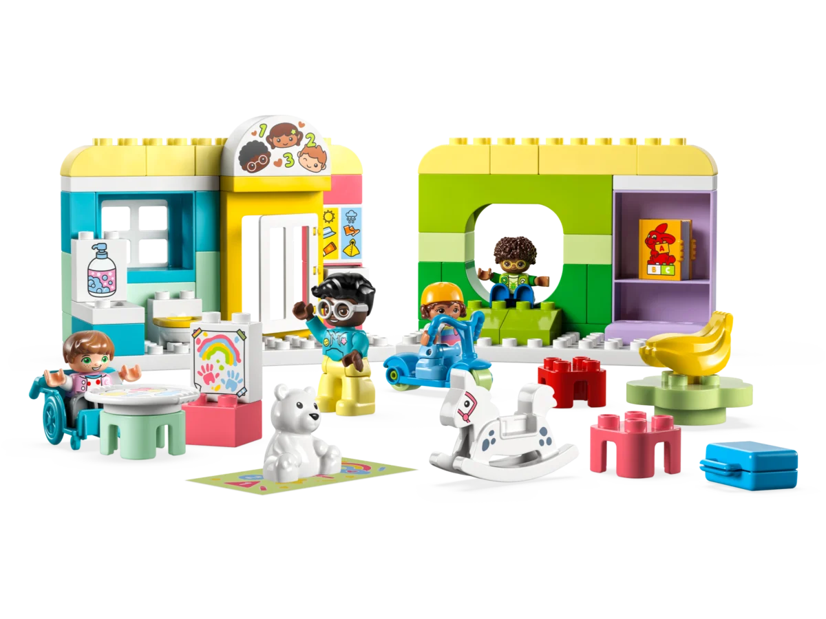 LEGO 10992 Life At The Day-Care Center