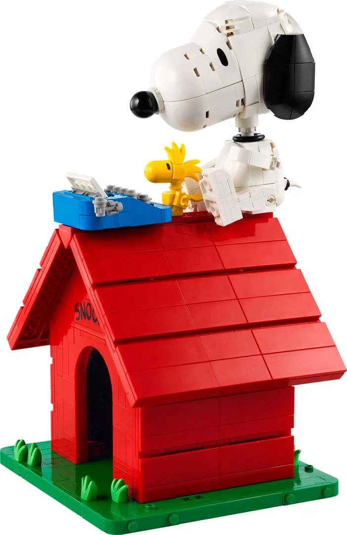 LEGO 21368 Peanuts: Snoopy’s Doghouse