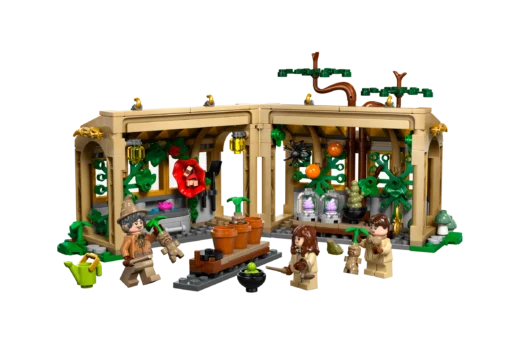 LEGO 76445 Hogwarts Castle: Herbology Class