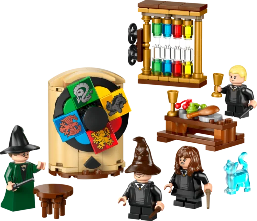 LEGO 76460 Hogwarts Castle: Sorting Hat Ceremony