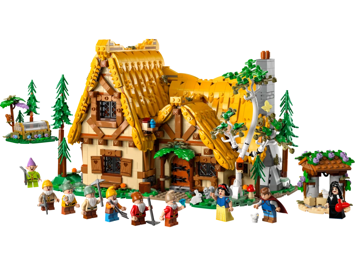 LEGO 43242 Snow White and the Seven Dwarfs’ Cottage